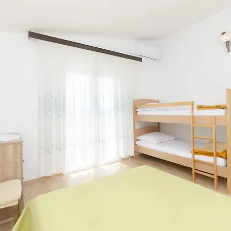 Branimir 3* Vodice